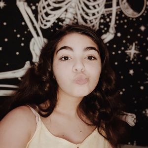 Meet your Posher, Lily